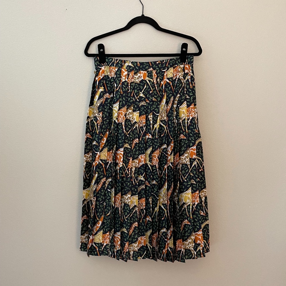 J.Crew giraffe Pleated Skirt, sz 8